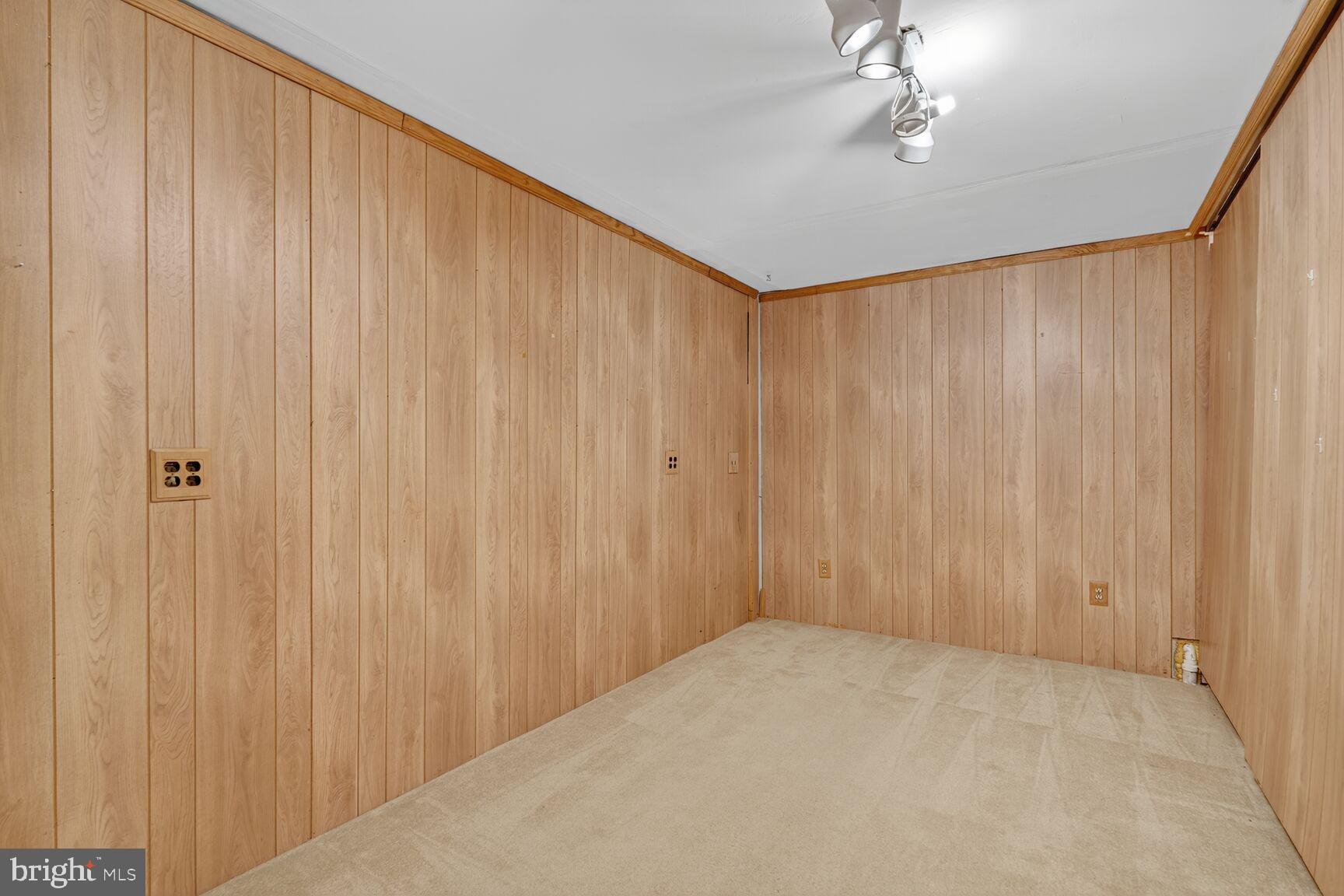 RUNNYMEADE - Residential Lease