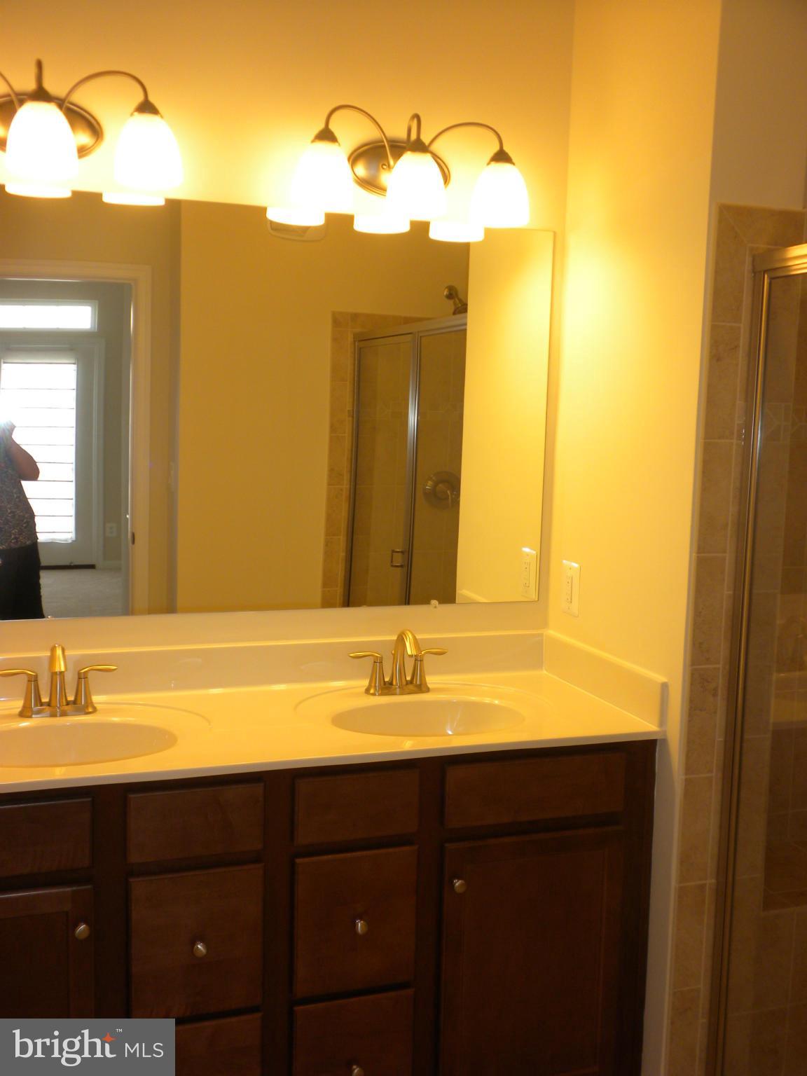 DANE RIDGE - Residential Lease