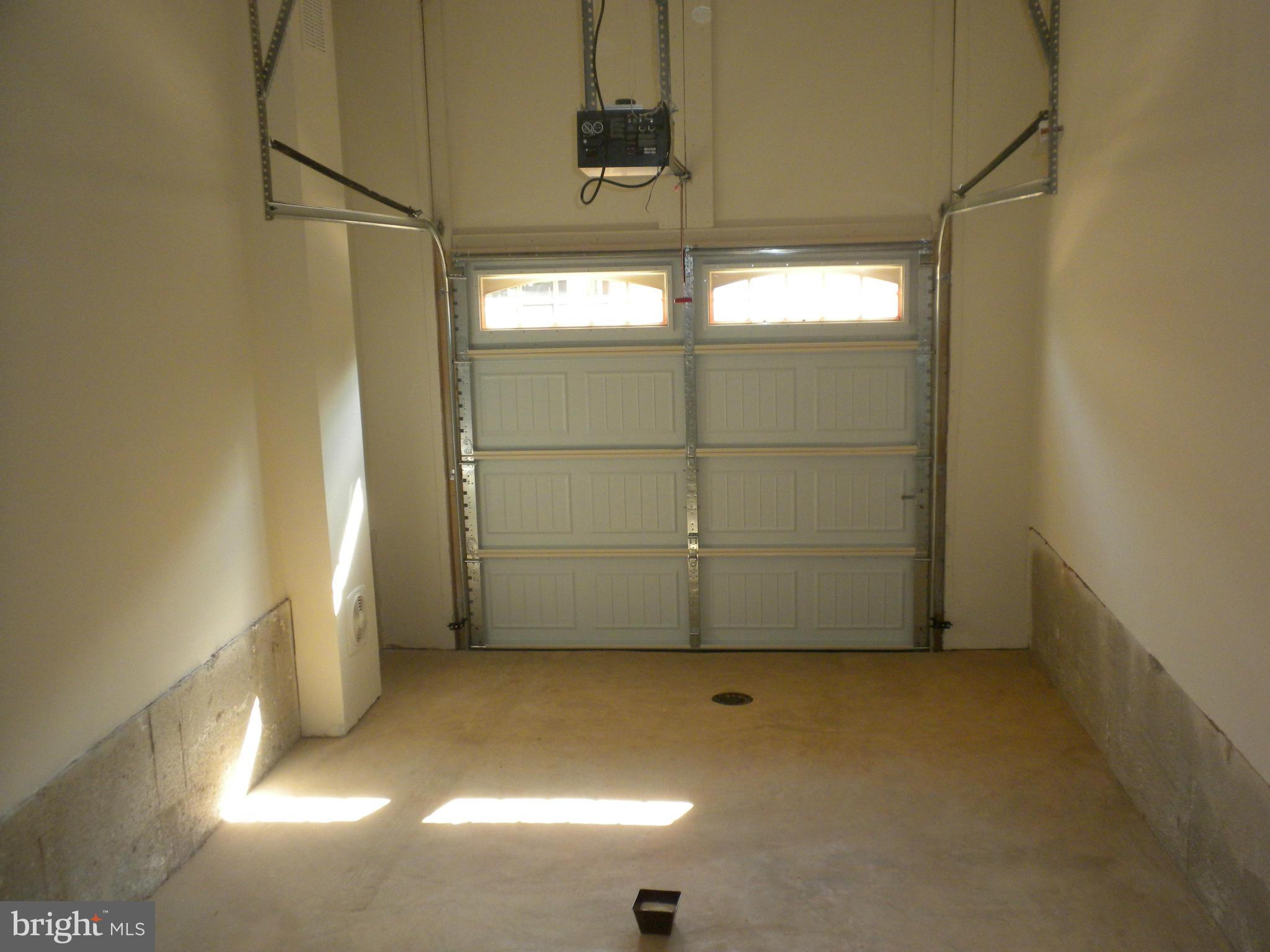 DANE RIDGE - Residential Lease