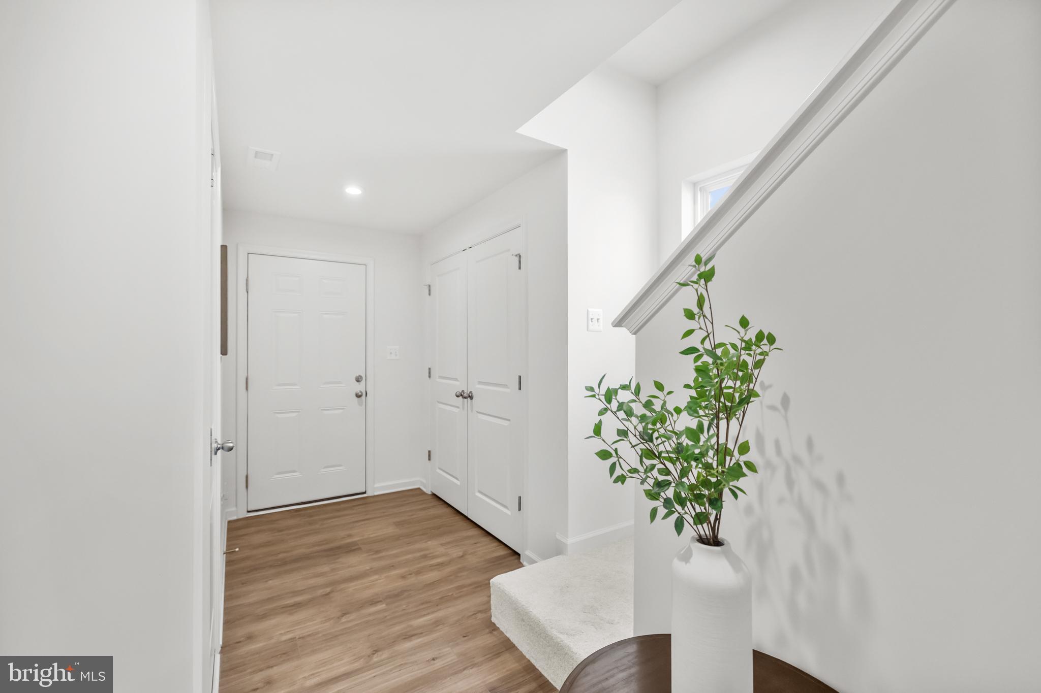 RIVERSIDE - Residential