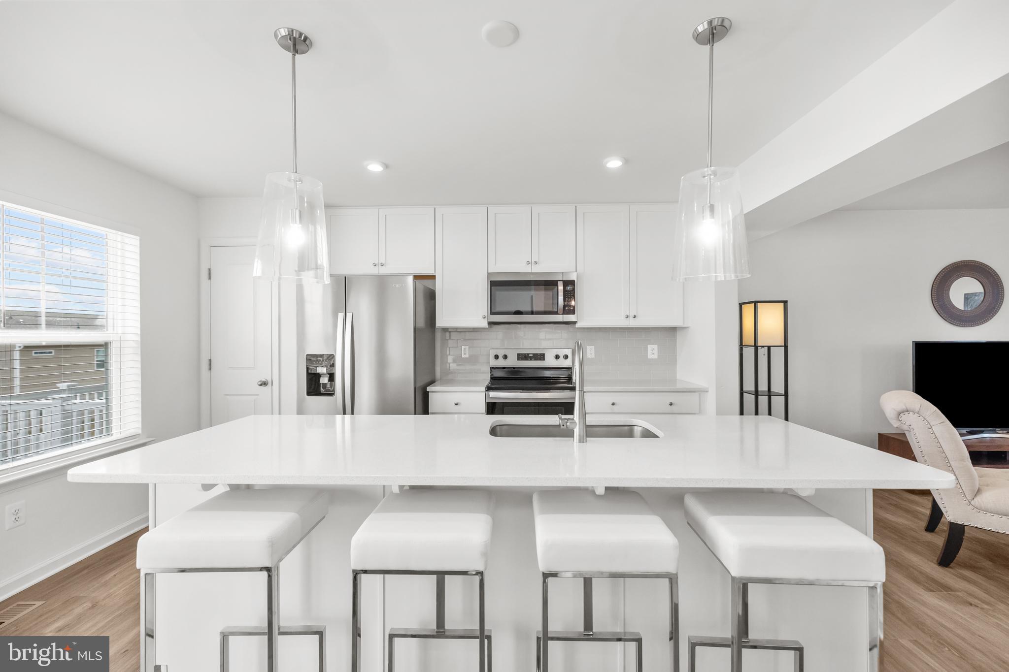 RIVERSIDE - Residential