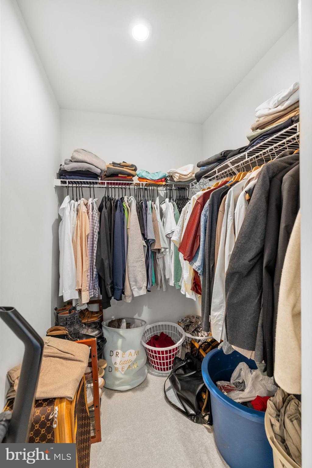 RIVERSIDE - Residential