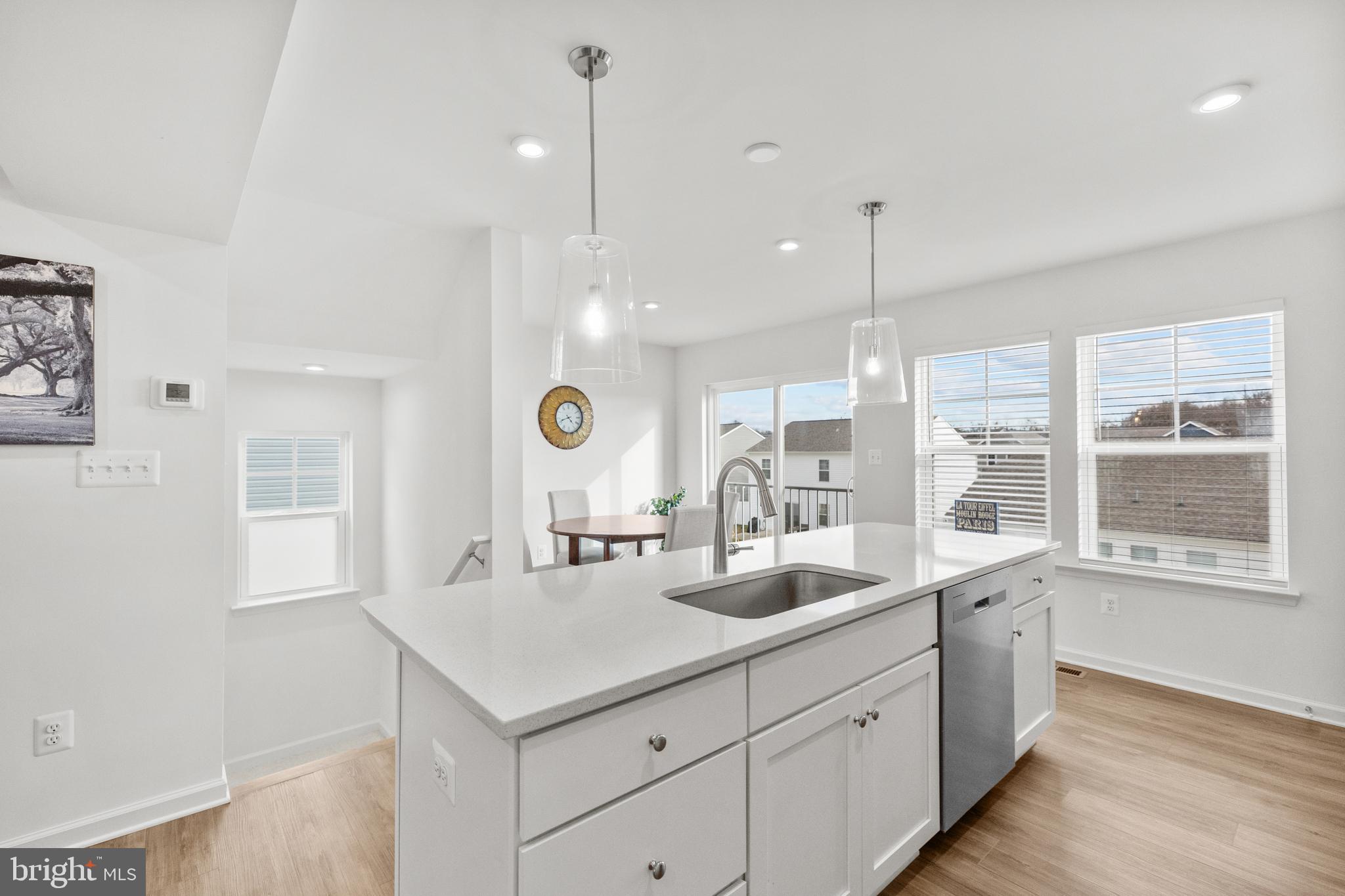 RIVERSIDE - Residential