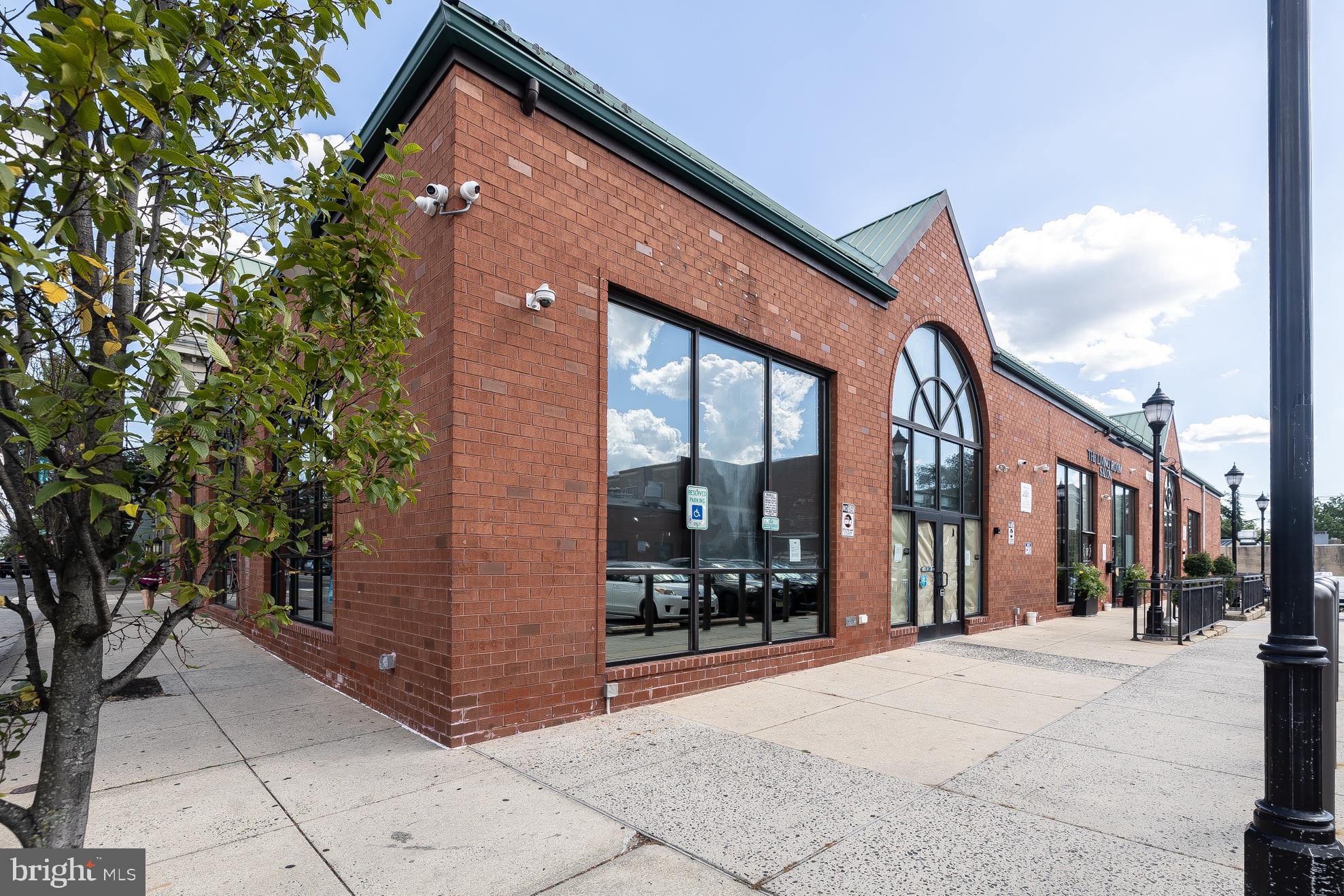 664 HADDON AVENUE -668