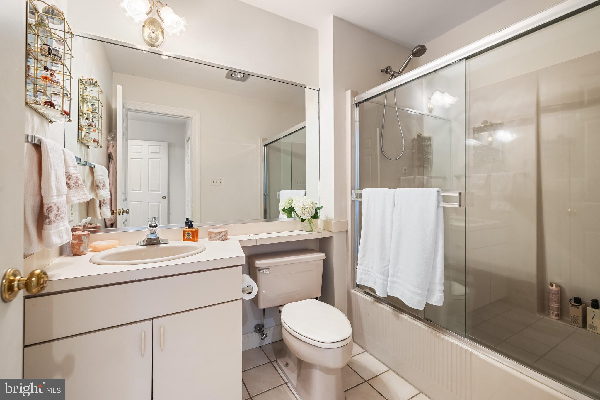 RUXTON - Residential