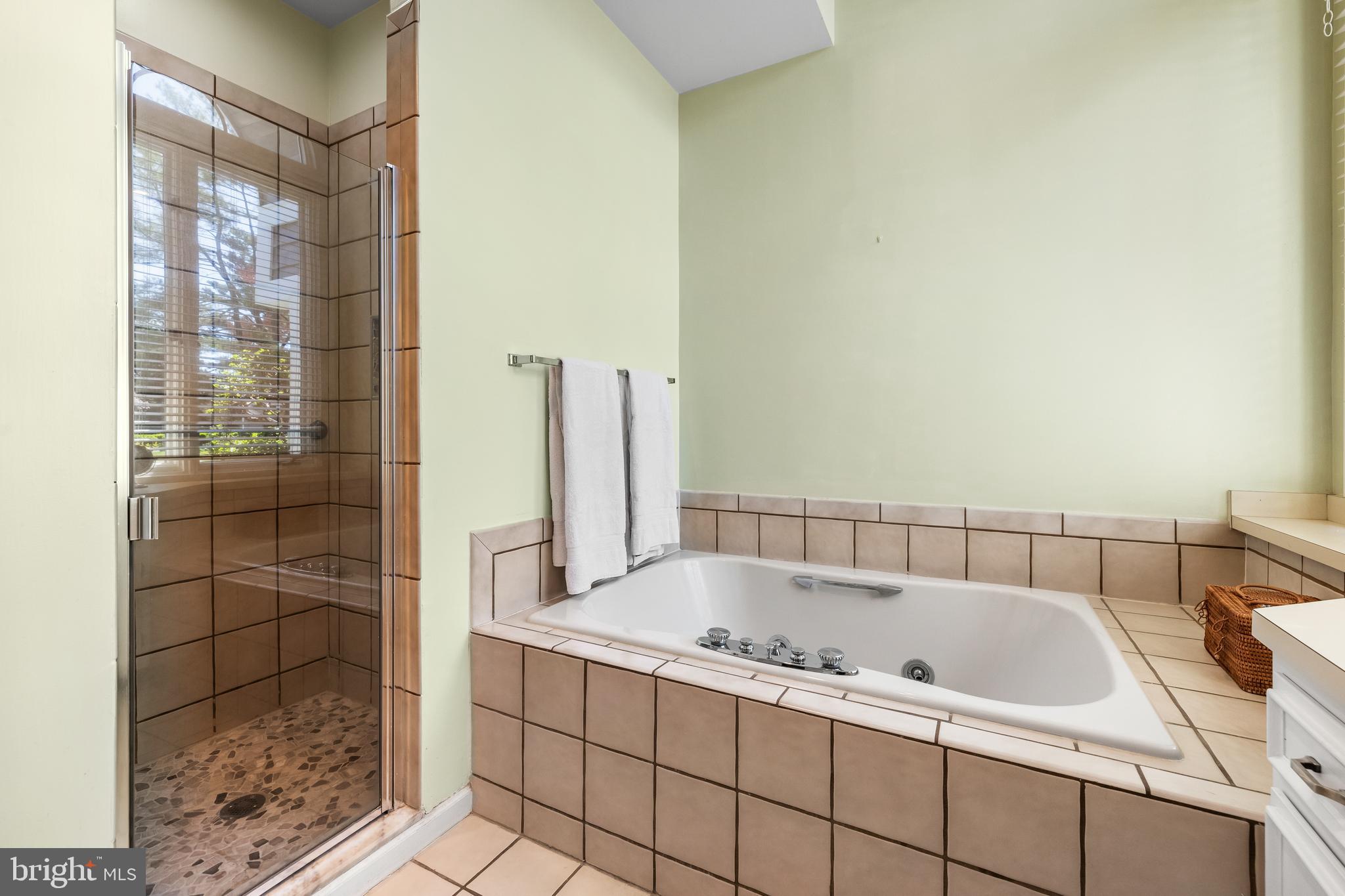 RUXTON - Residential