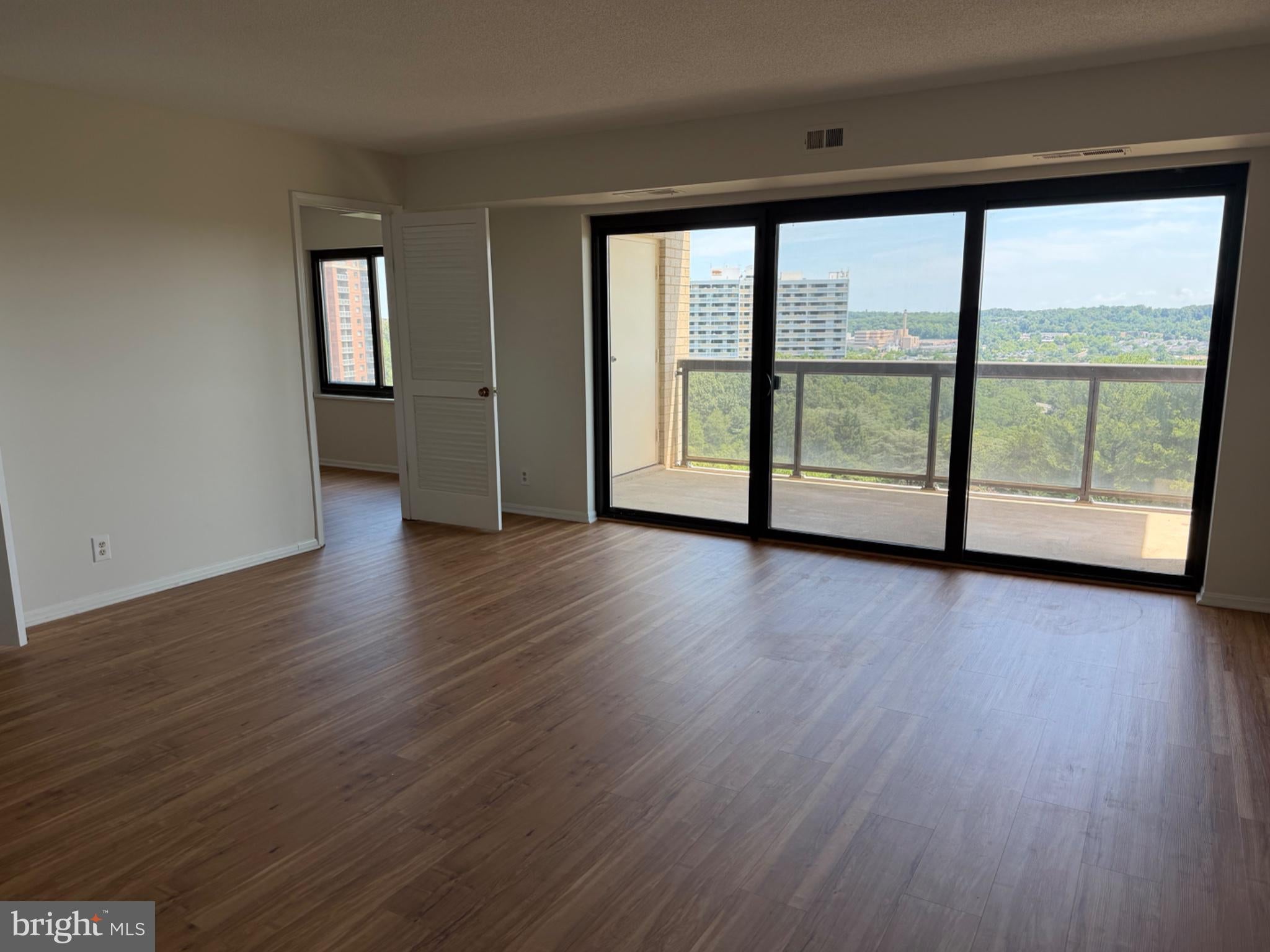 203 YOAKUM PARKWAY 920