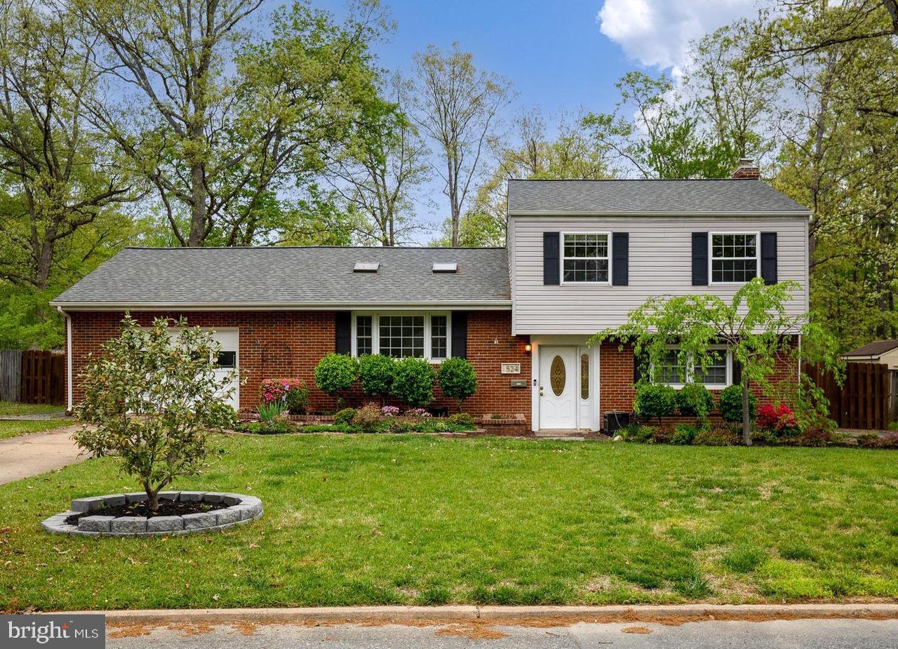 SPOTSWOOD ESTATES - Residential Lease