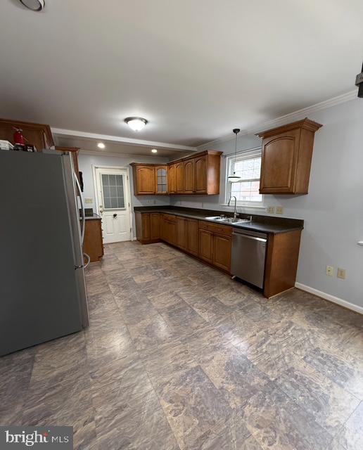 SPOTSWOOD ESTATES - Residential Lease