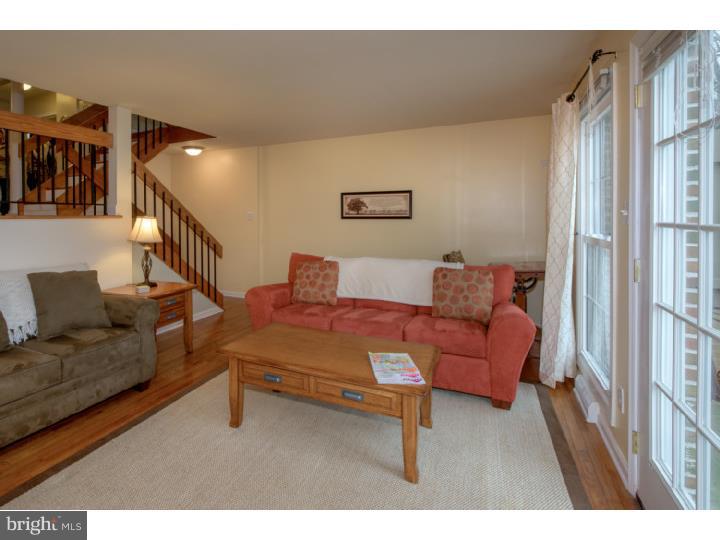 FLYING HILLS - Residential