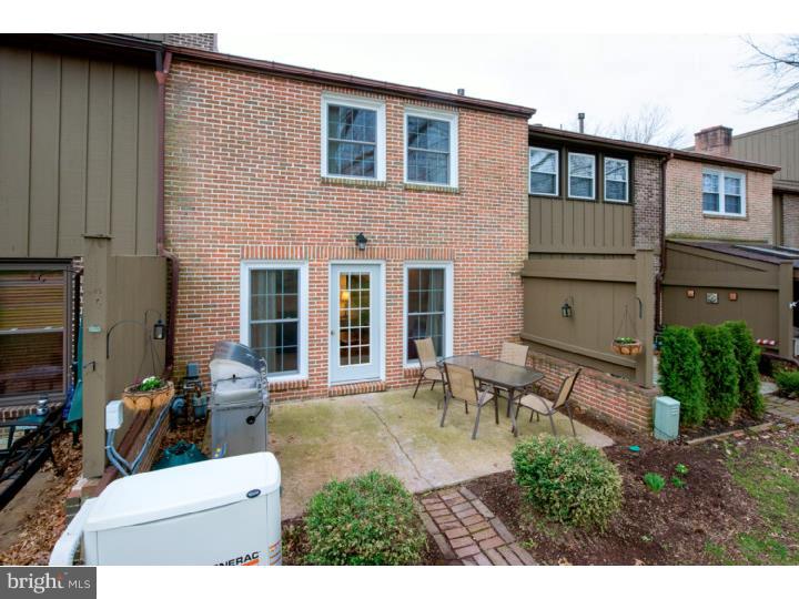 FLYING HILLS - Residential
