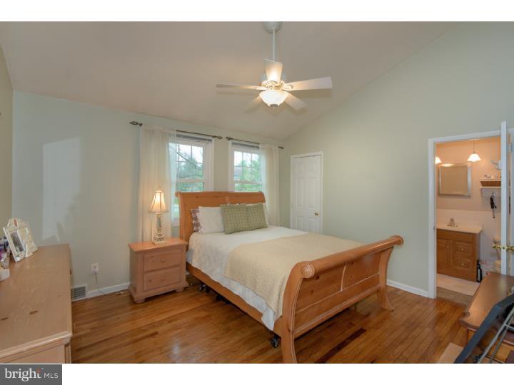 FLYING HILLS - Residential
