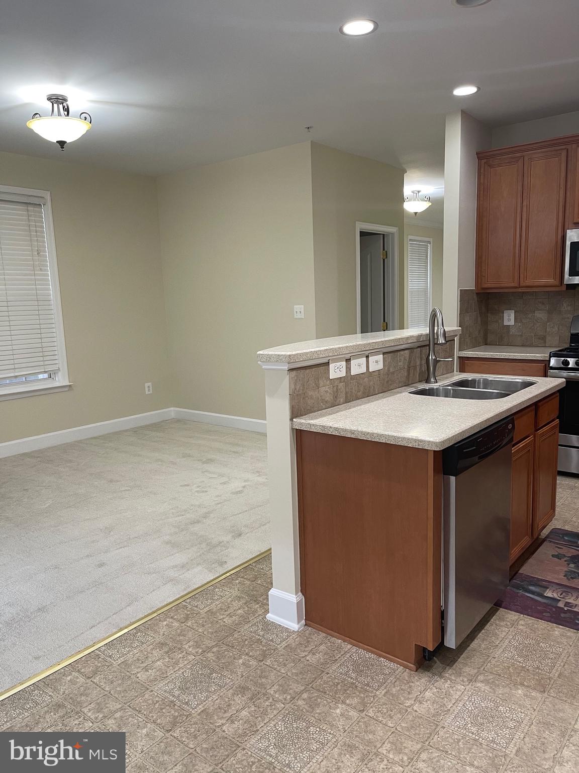 HIDDEN CREEK - Residential Lease