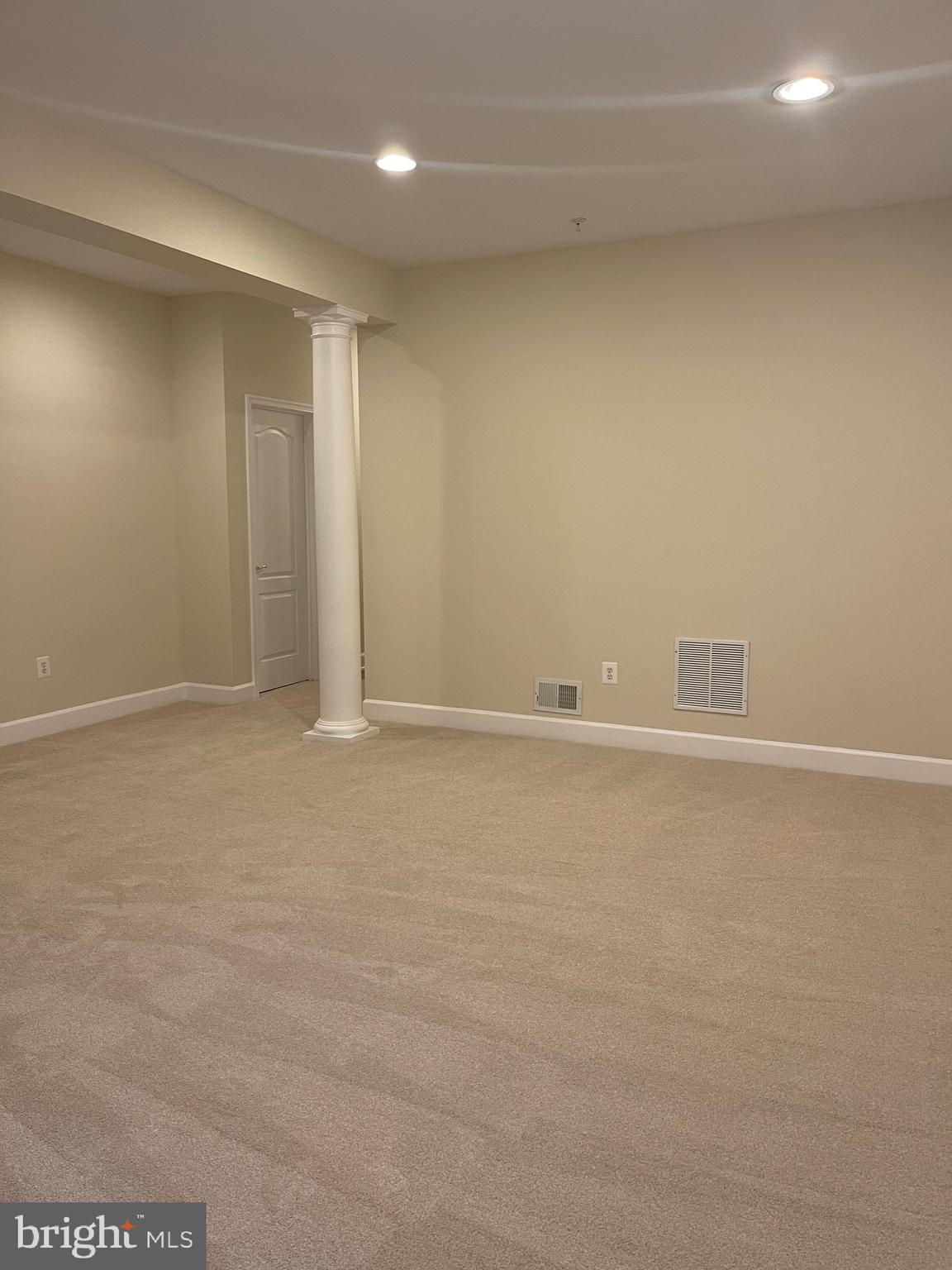 HIDDEN CREEK - Residential Lease