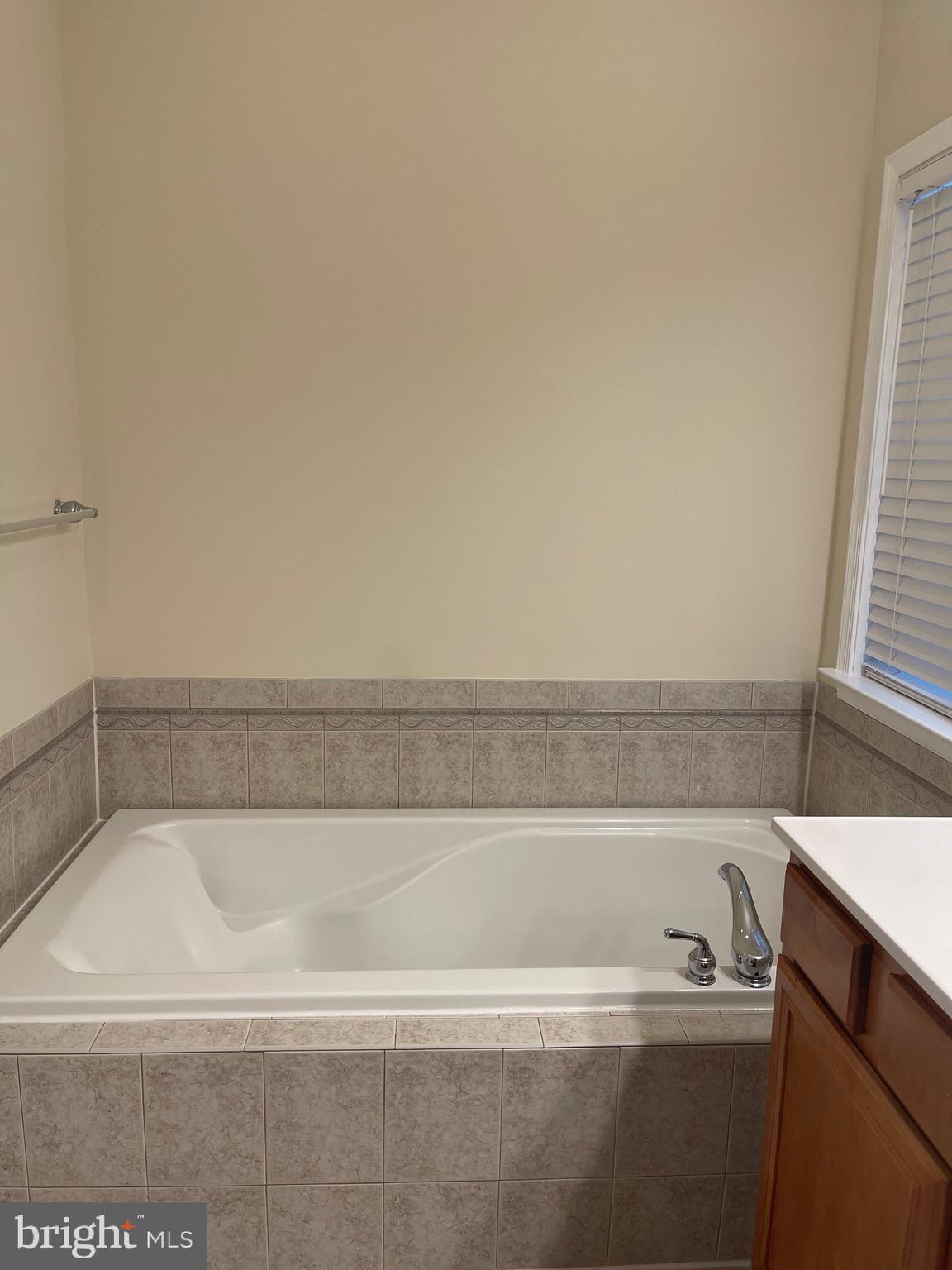 HIDDEN CREEK - Residential Lease