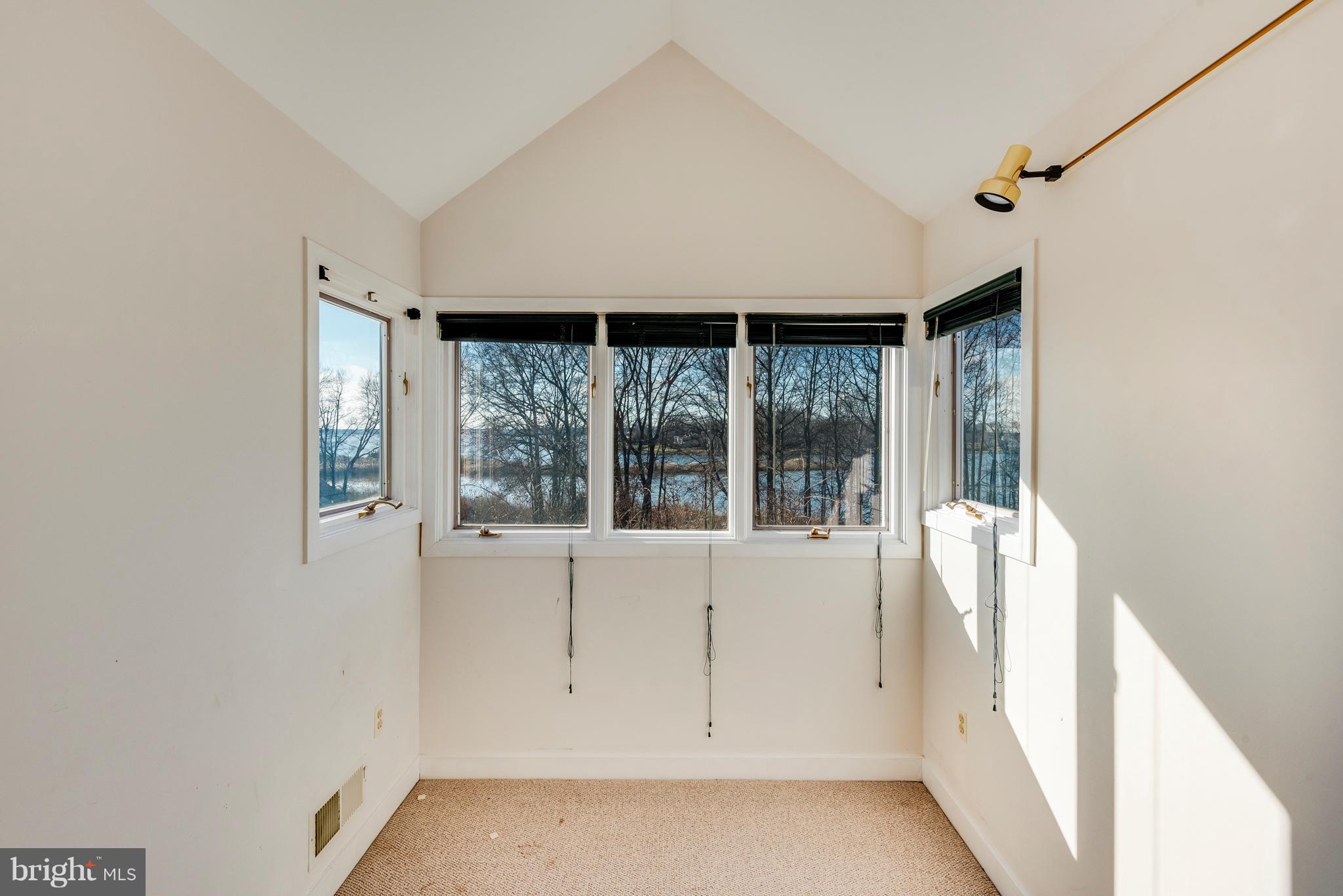 FISHING CREEK FARM - Residential