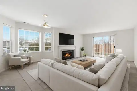 MLS: PABU2116334