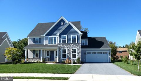 1012 WHITFIELD DRIVE LANCASTER PA 17601