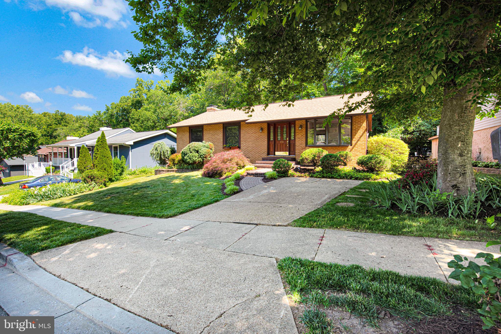 KINGSTON HEIGHTS - Residential