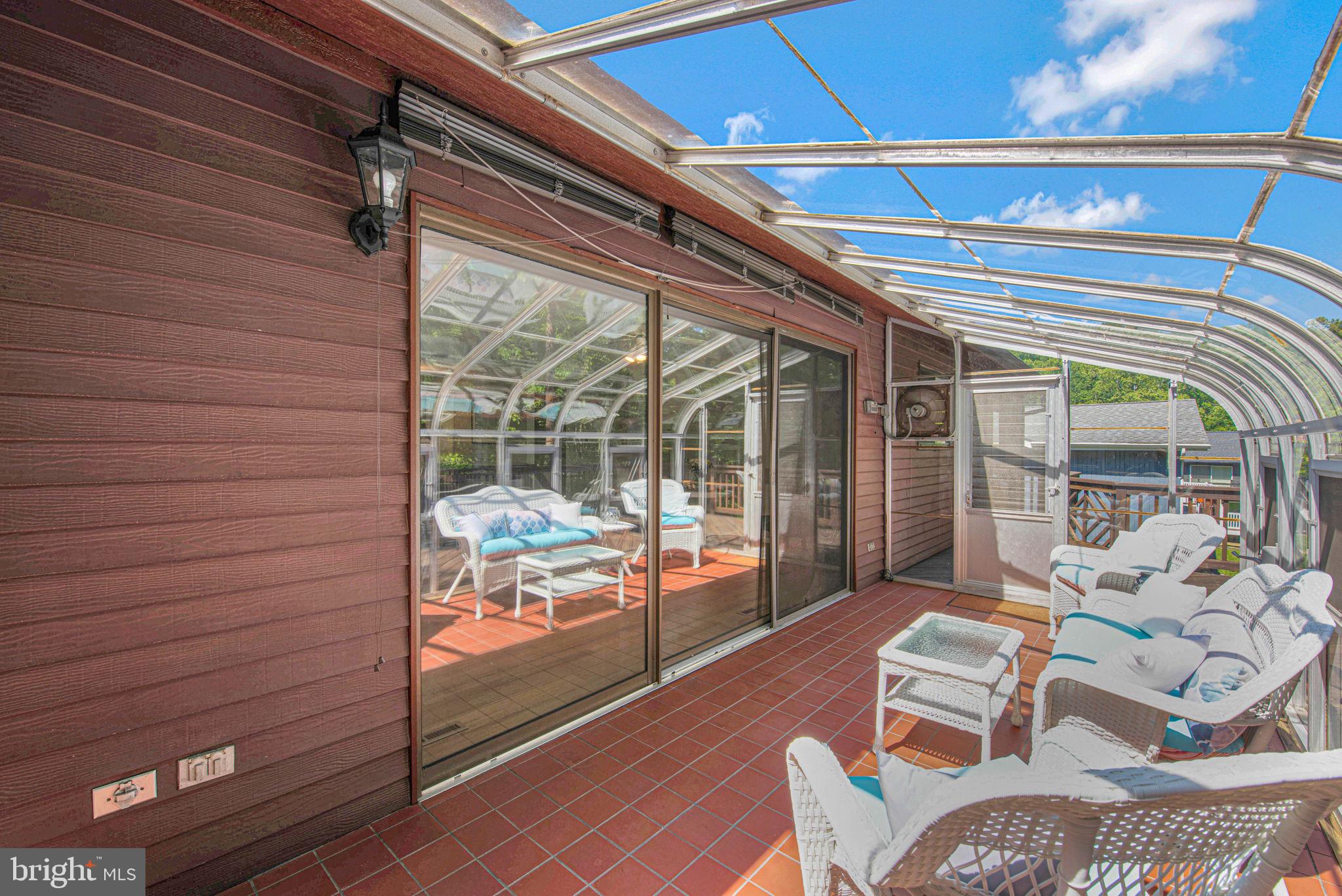 KINGSTON HEIGHTS - Residential