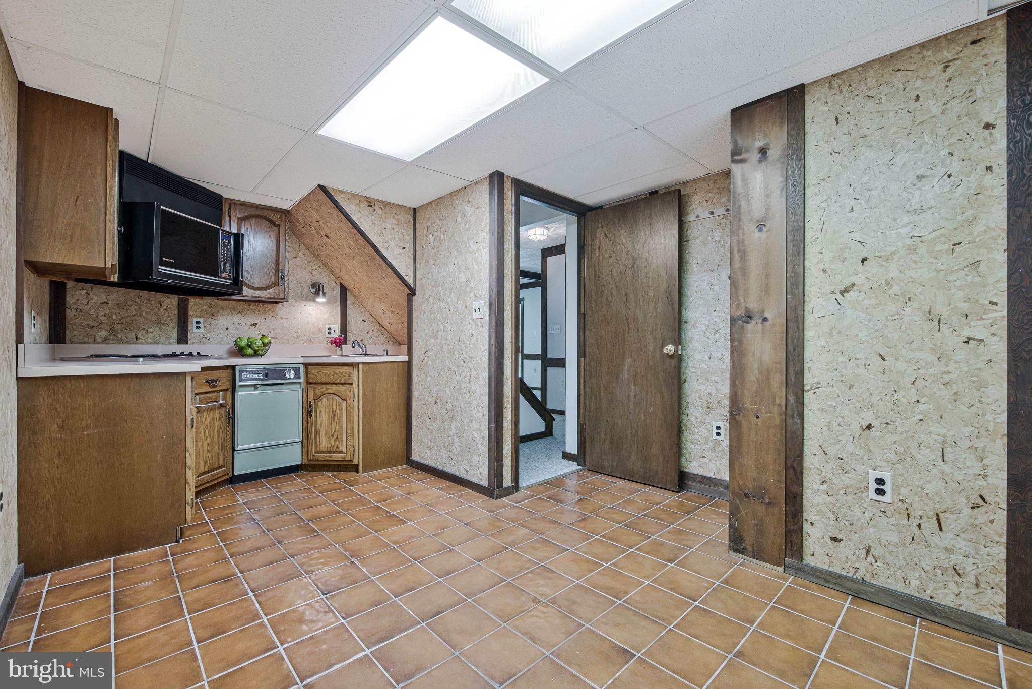KINGSTON HEIGHTS - Residential