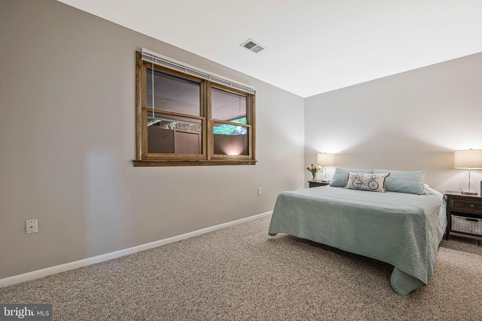 KINGSTON HEIGHTS - Residential