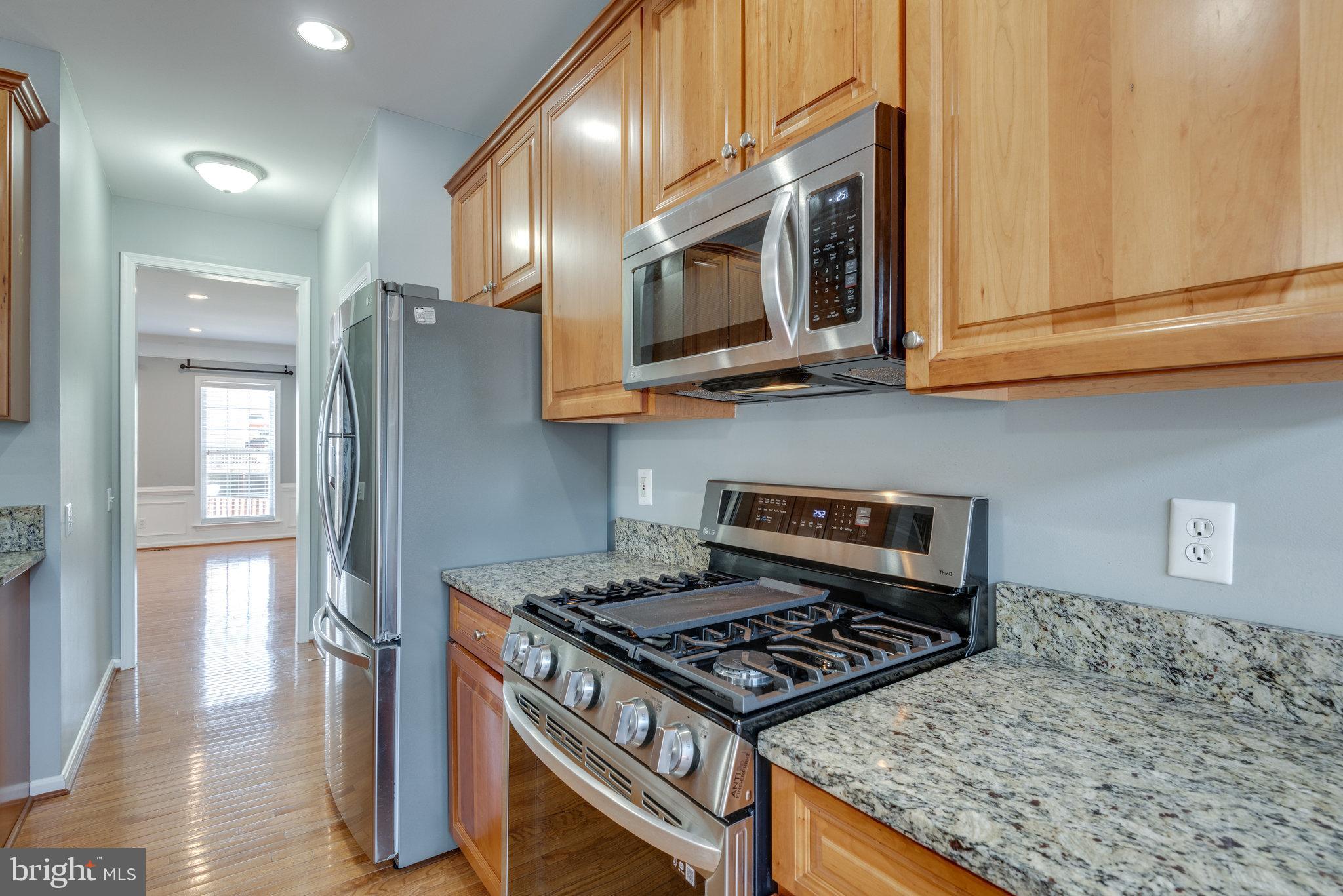 LOUDOUN PARKWAY CENTER - Residential Lease