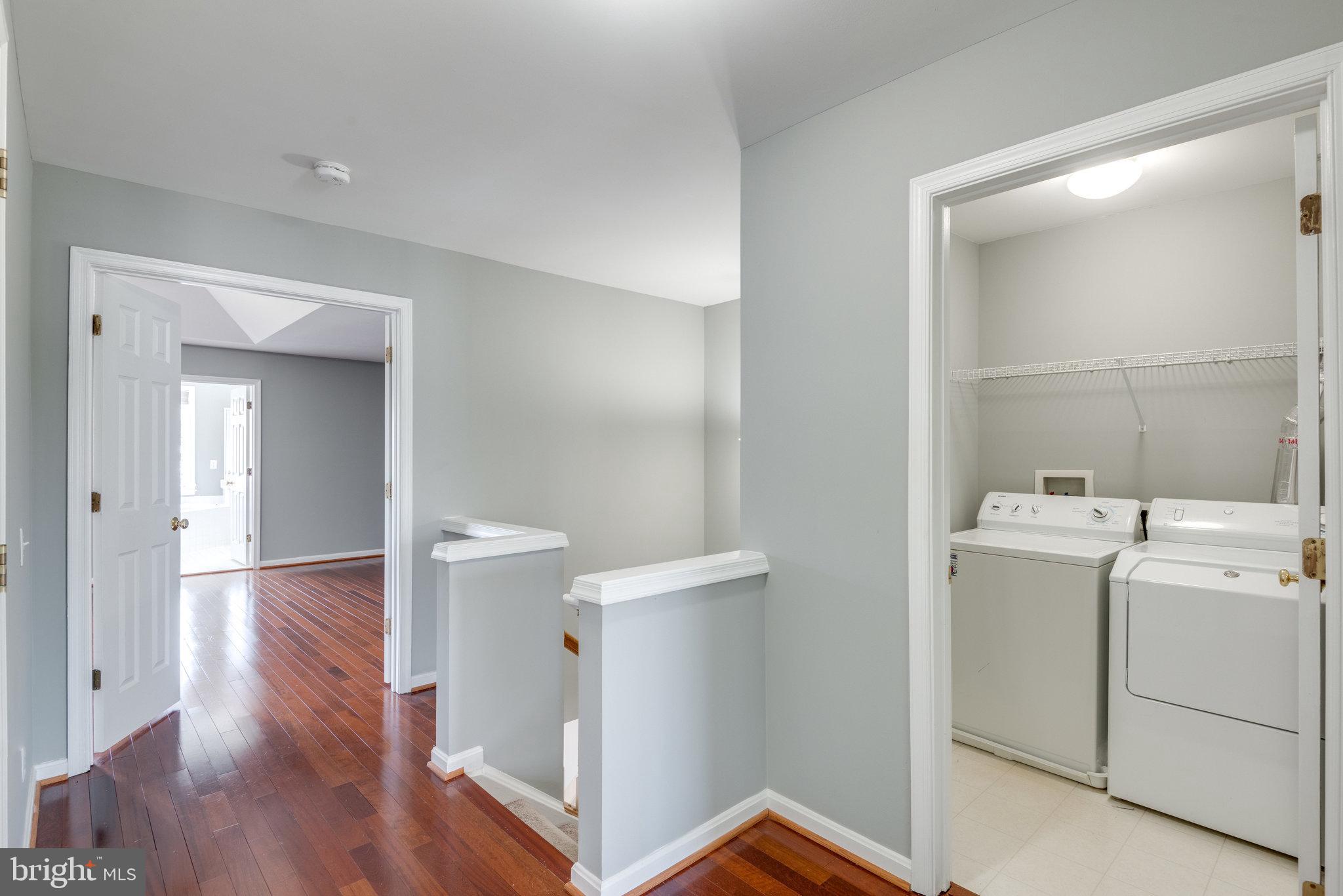 LOUDOUN PARKWAY CENTER - Residential Lease