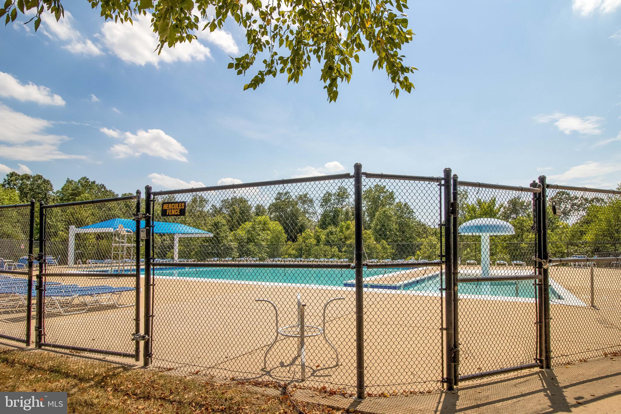 LOUDOUN PARKWAY CENTER - Residential Lease