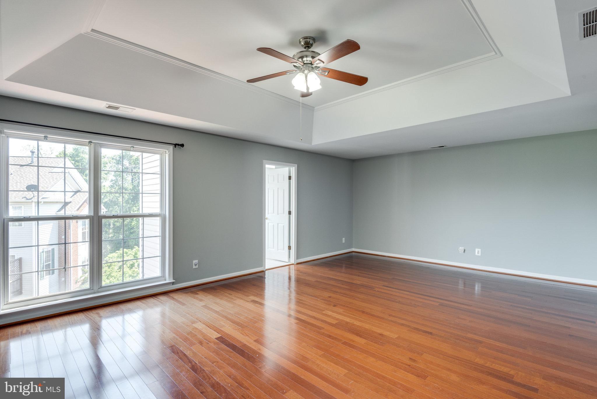 LOUDOUN PARKWAY CENTER - Residential Lease