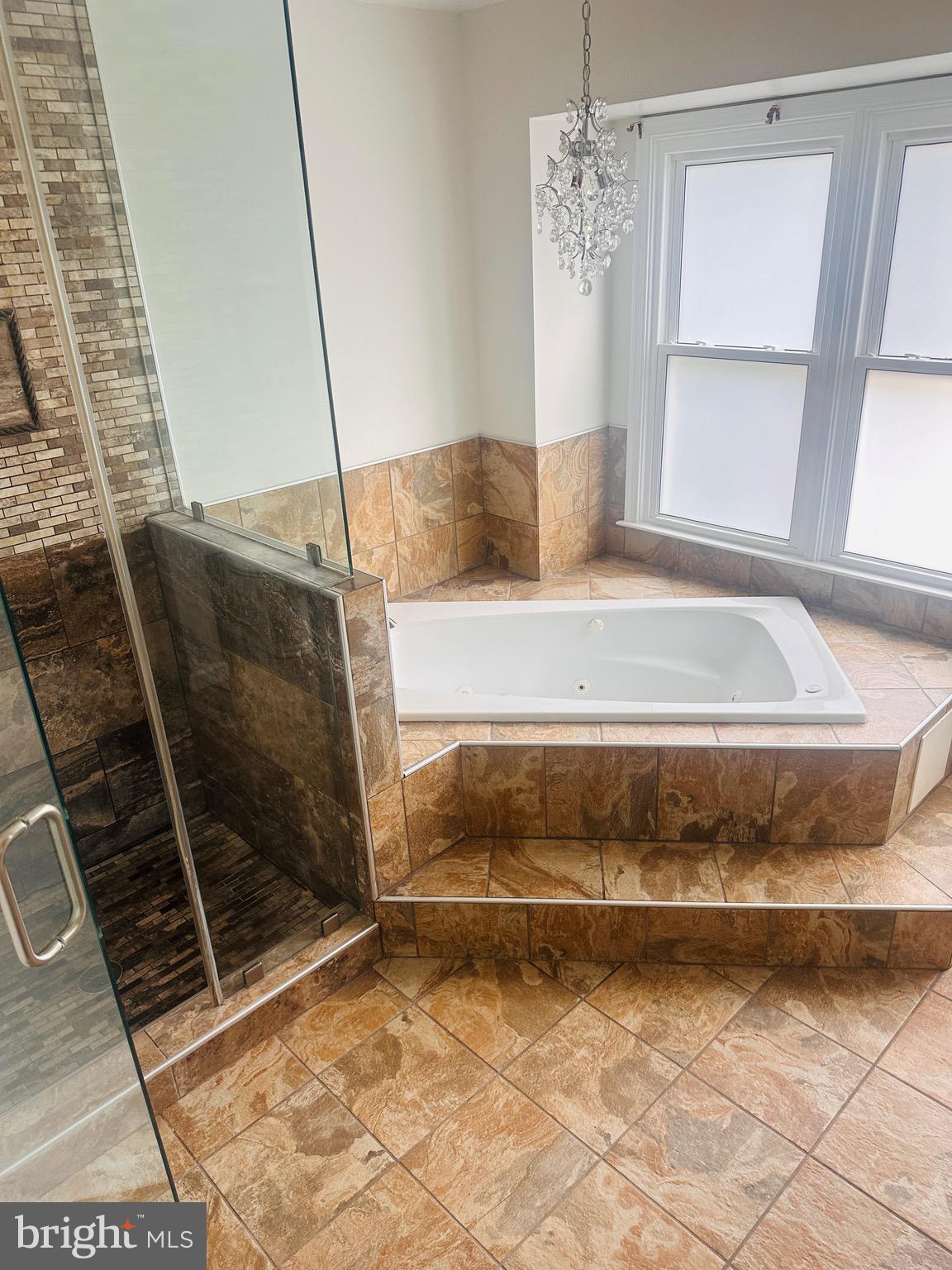 LAKE RIDGE - Residential Lease