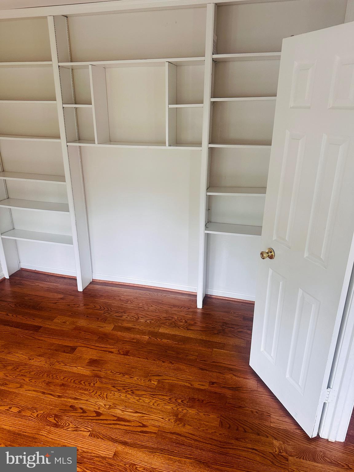 LAKE RIDGE - Residential Lease