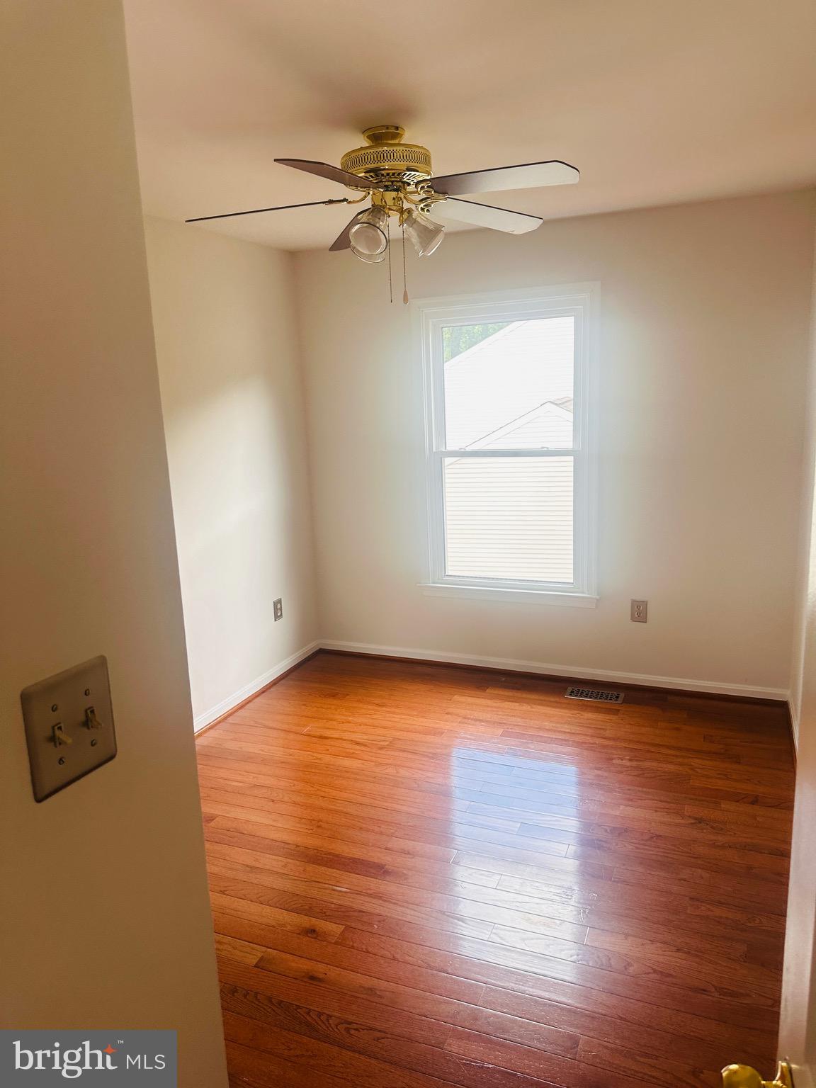 LAKE RIDGE - Residential Lease