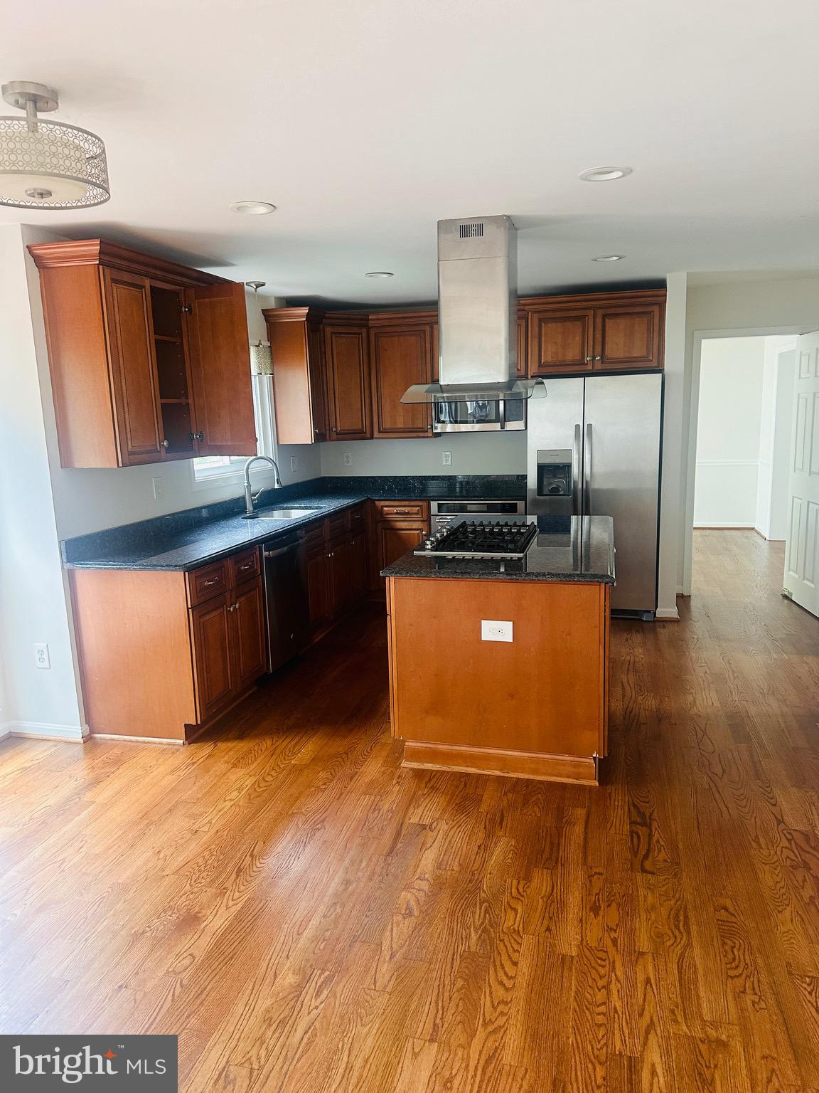 LAKE RIDGE - Residential Lease