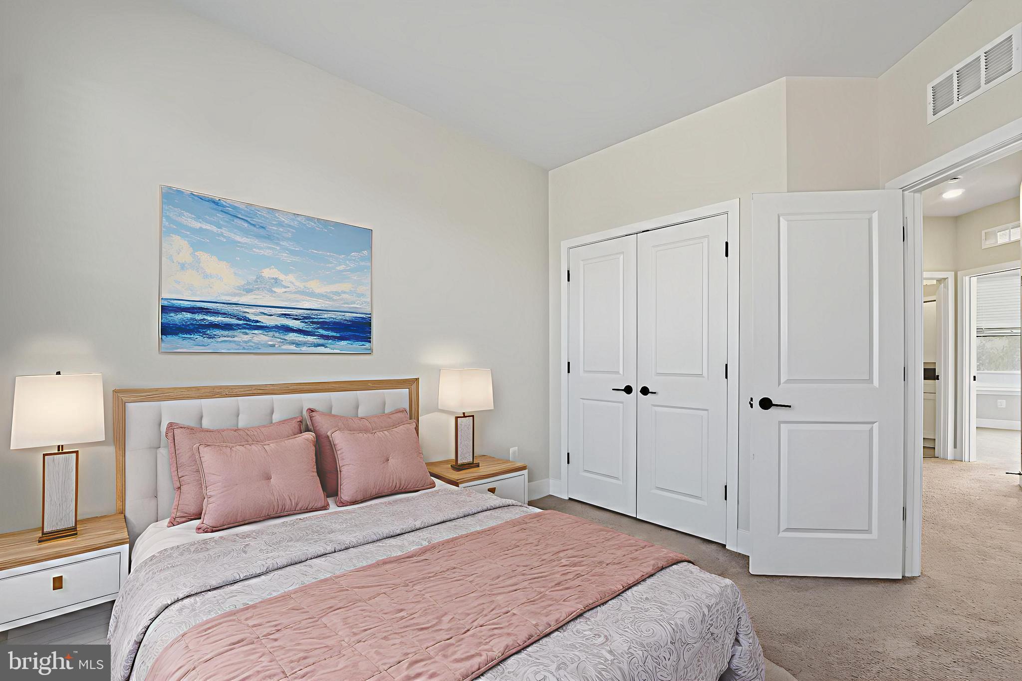 MEDFIELD - Residential