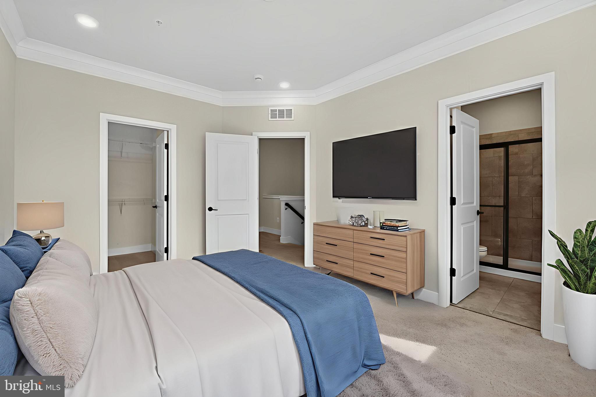 MEDFIELD - Residential