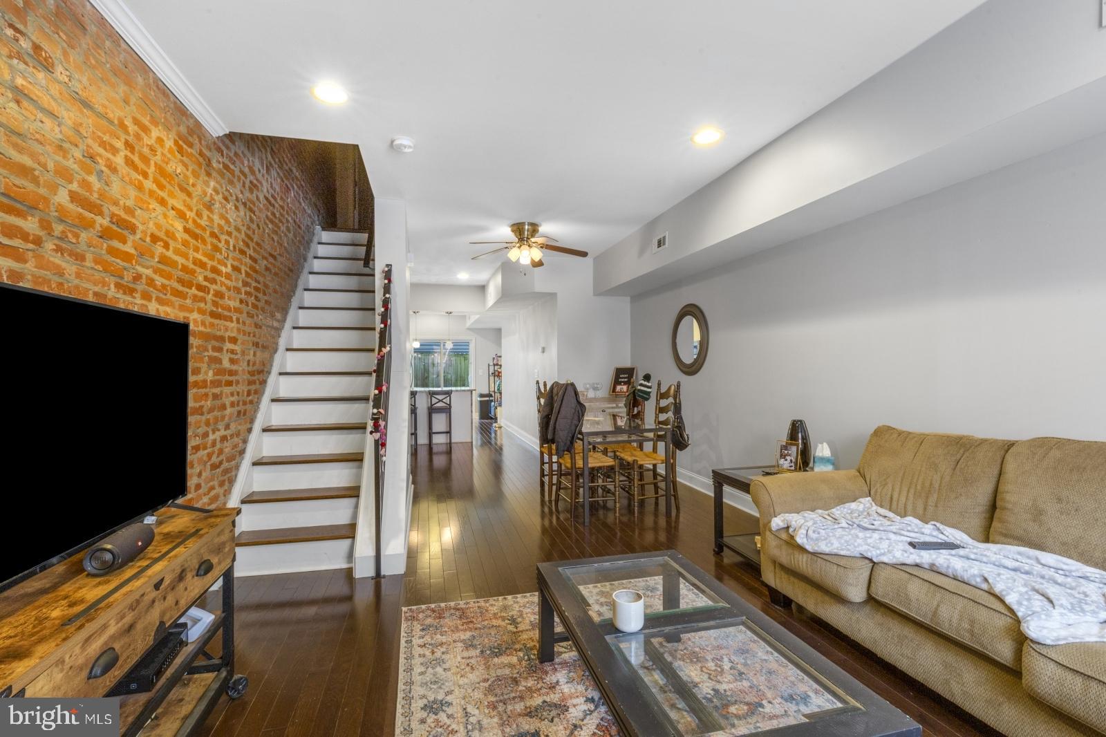 GRADUATE HOSPITAL - Residential Lease