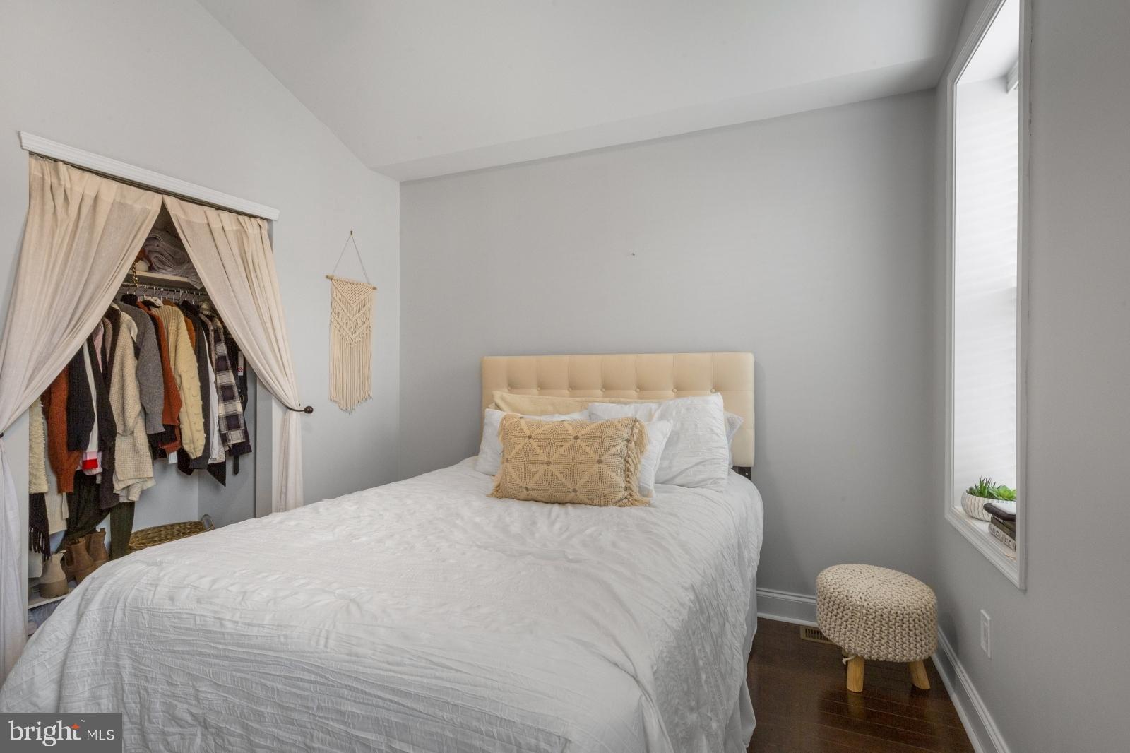 GRADUATE HOSPITAL - Residential Lease