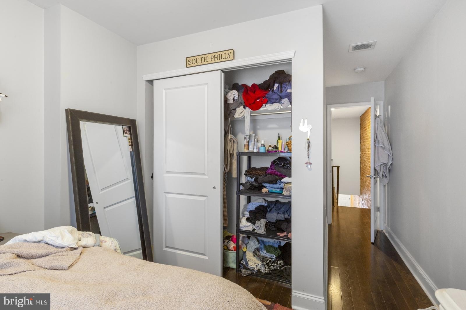 GRADUATE HOSPITAL - Residential Lease