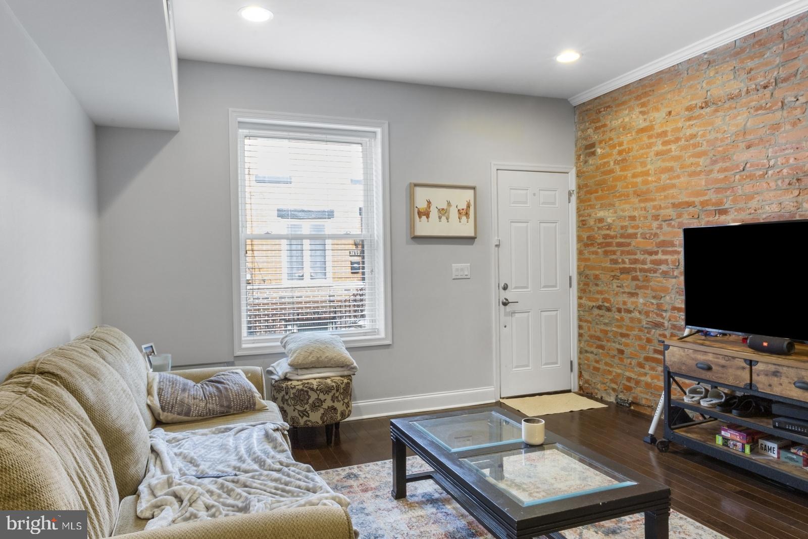 GRADUATE HOSPITAL - Residential Lease