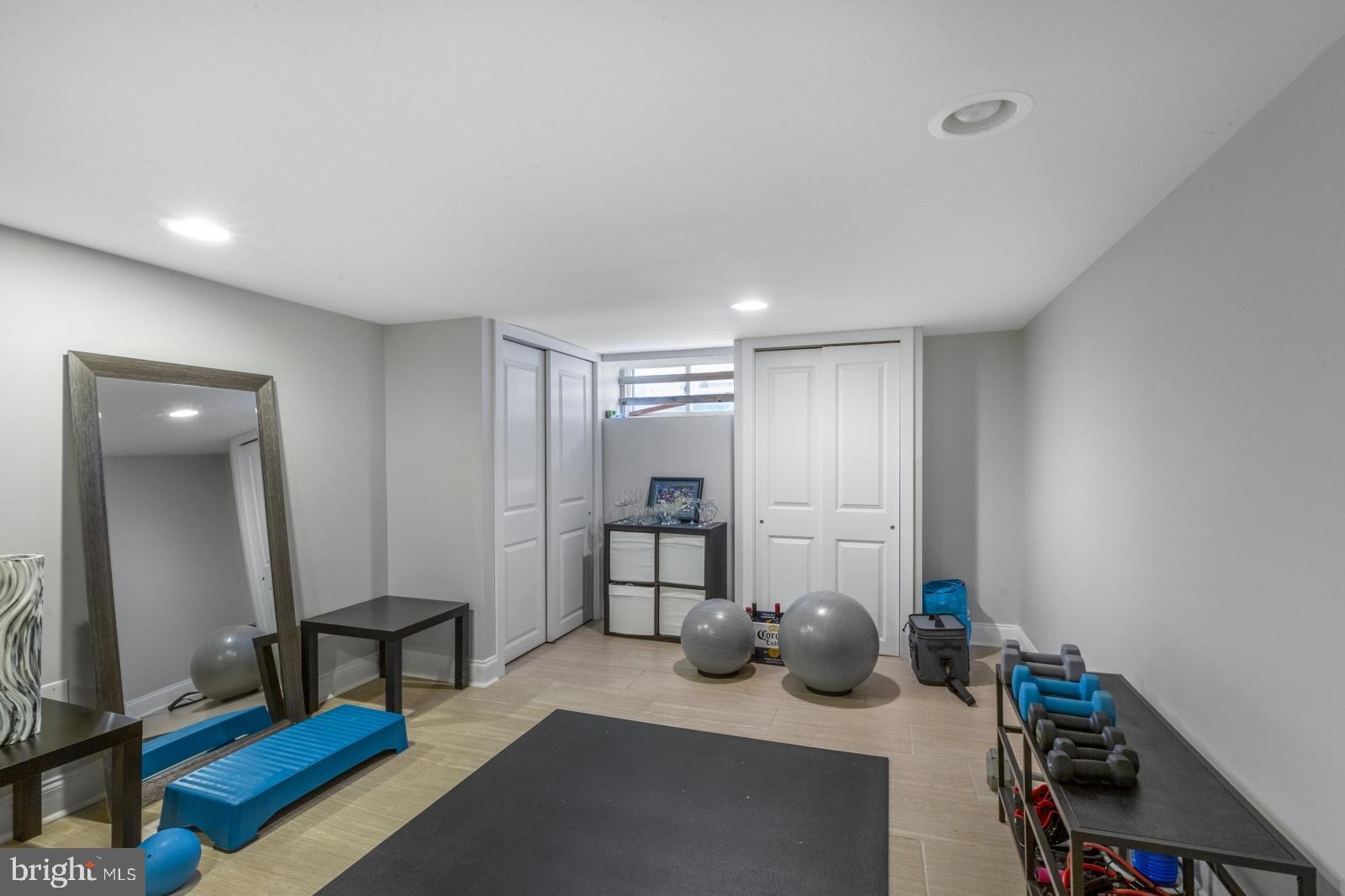 GRADUATE HOSPITAL - Residential Lease