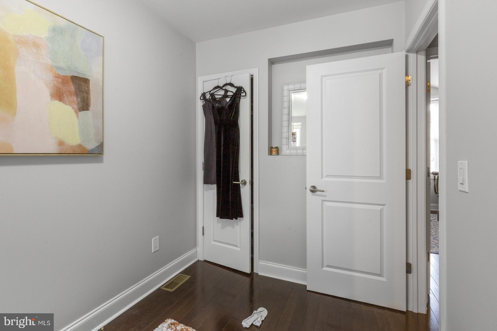 GRADUATE HOSPITAL - Residential Lease