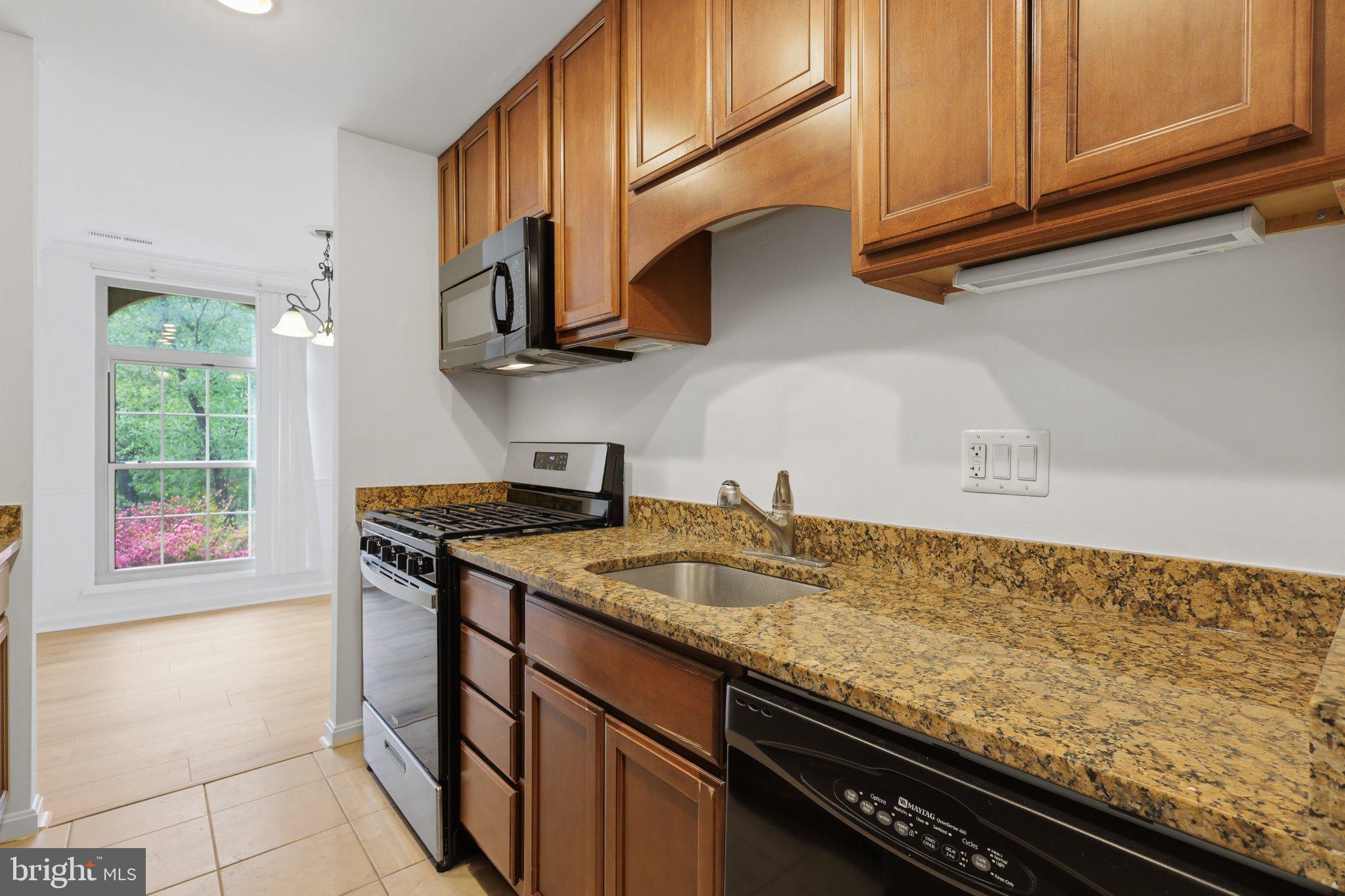 WOODBURN VILLAGE - Residential