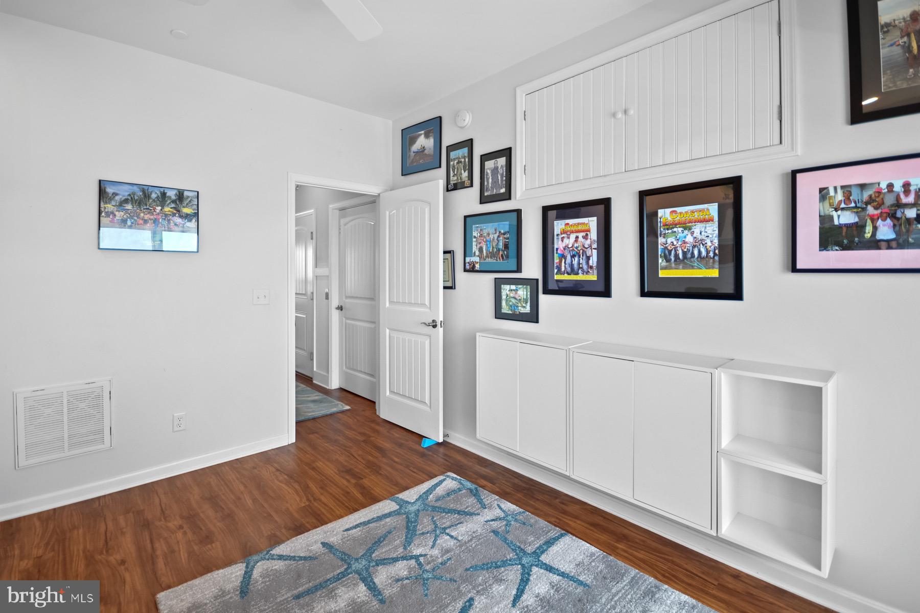 52ND STREET - Residential