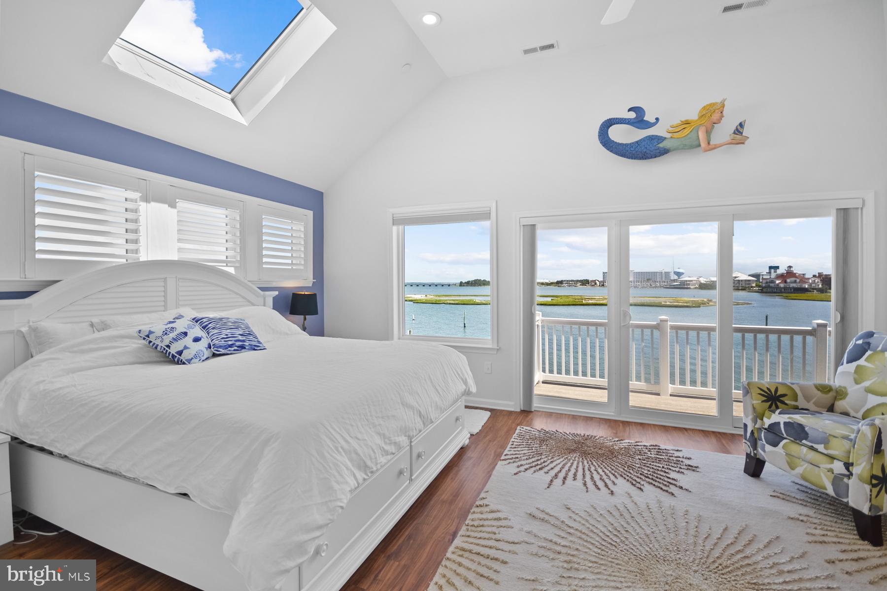 52ND STREET - Residential