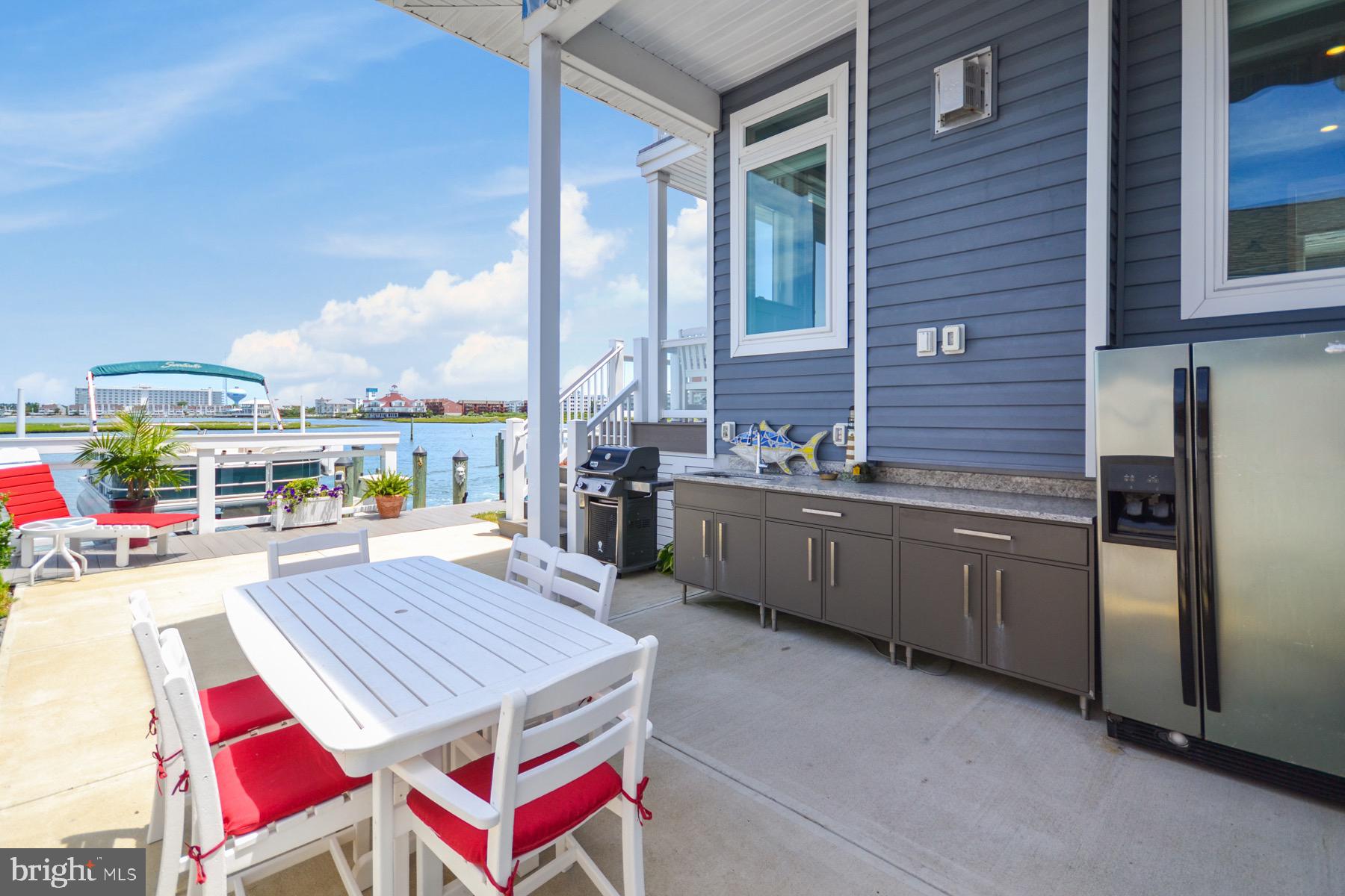 52ND STREET - Residential