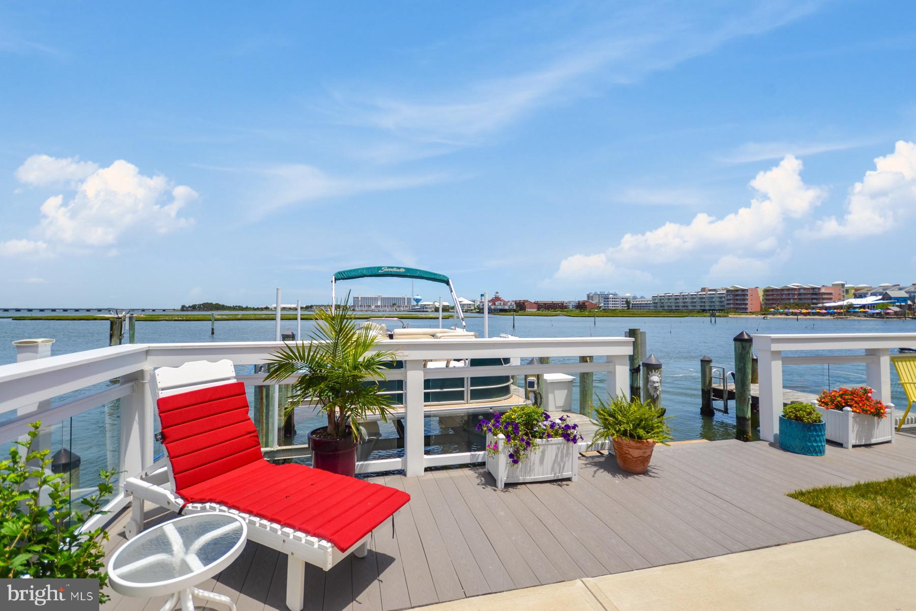 52ND STREET - Residential