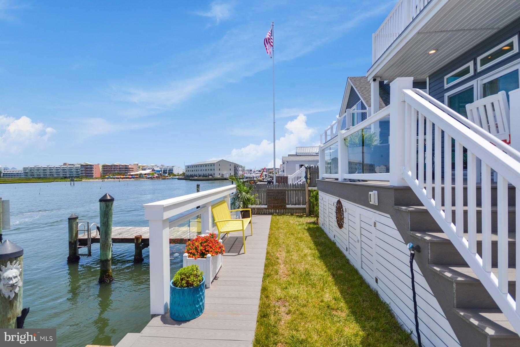 52ND STREET - Residential