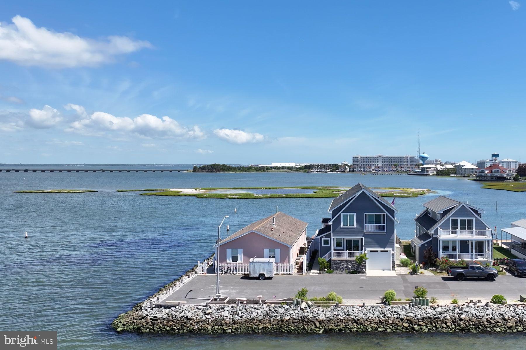 52ND STREET - Residential