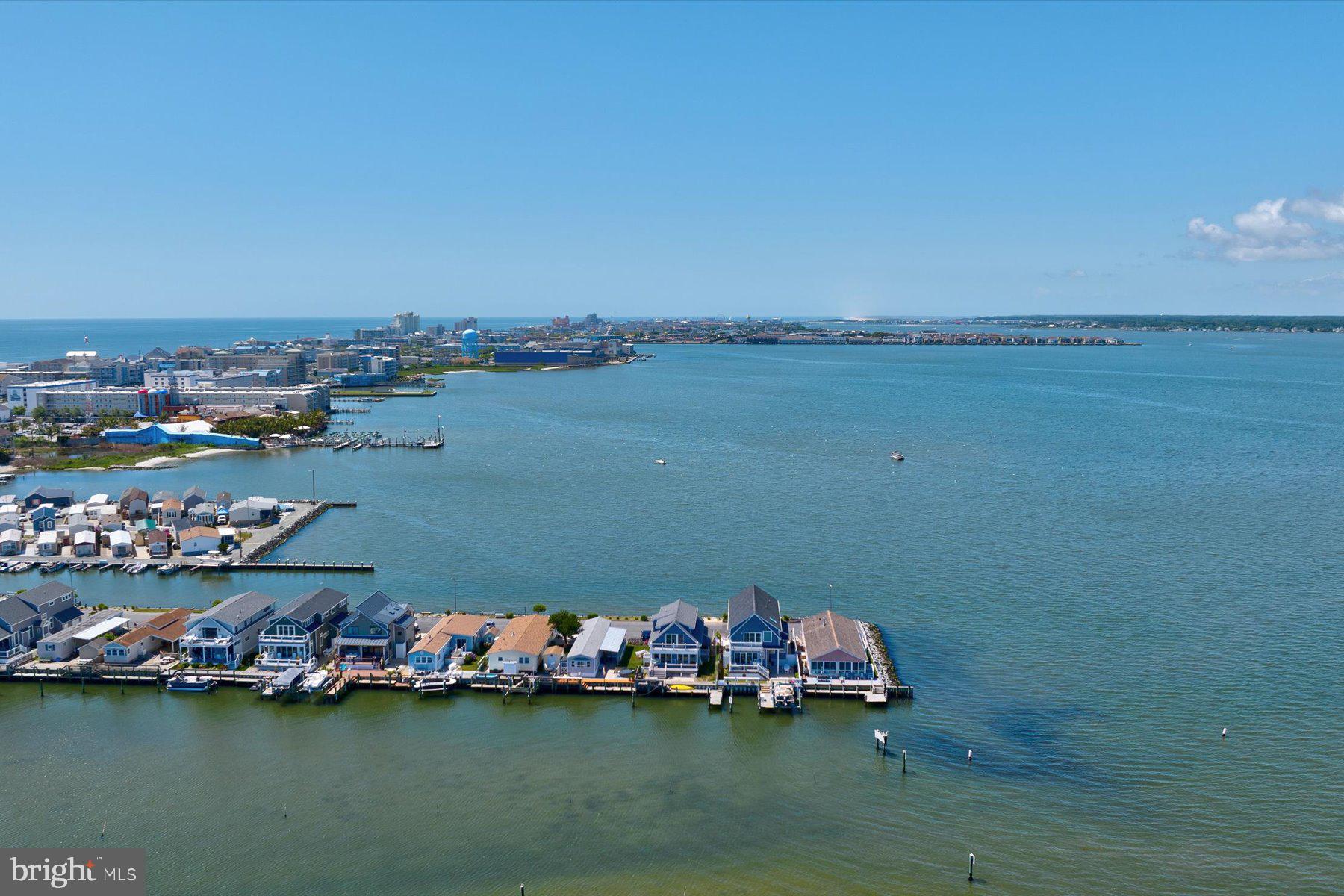 52ND STREET - Residential